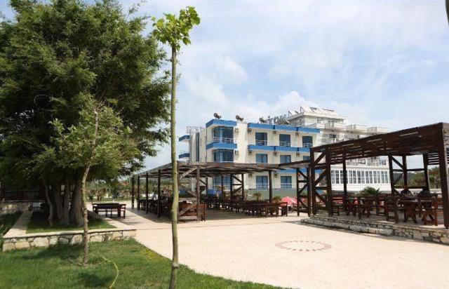 Hotel Zverneci Exterior foto